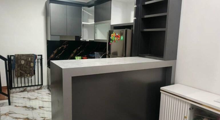 KITCHEN SET