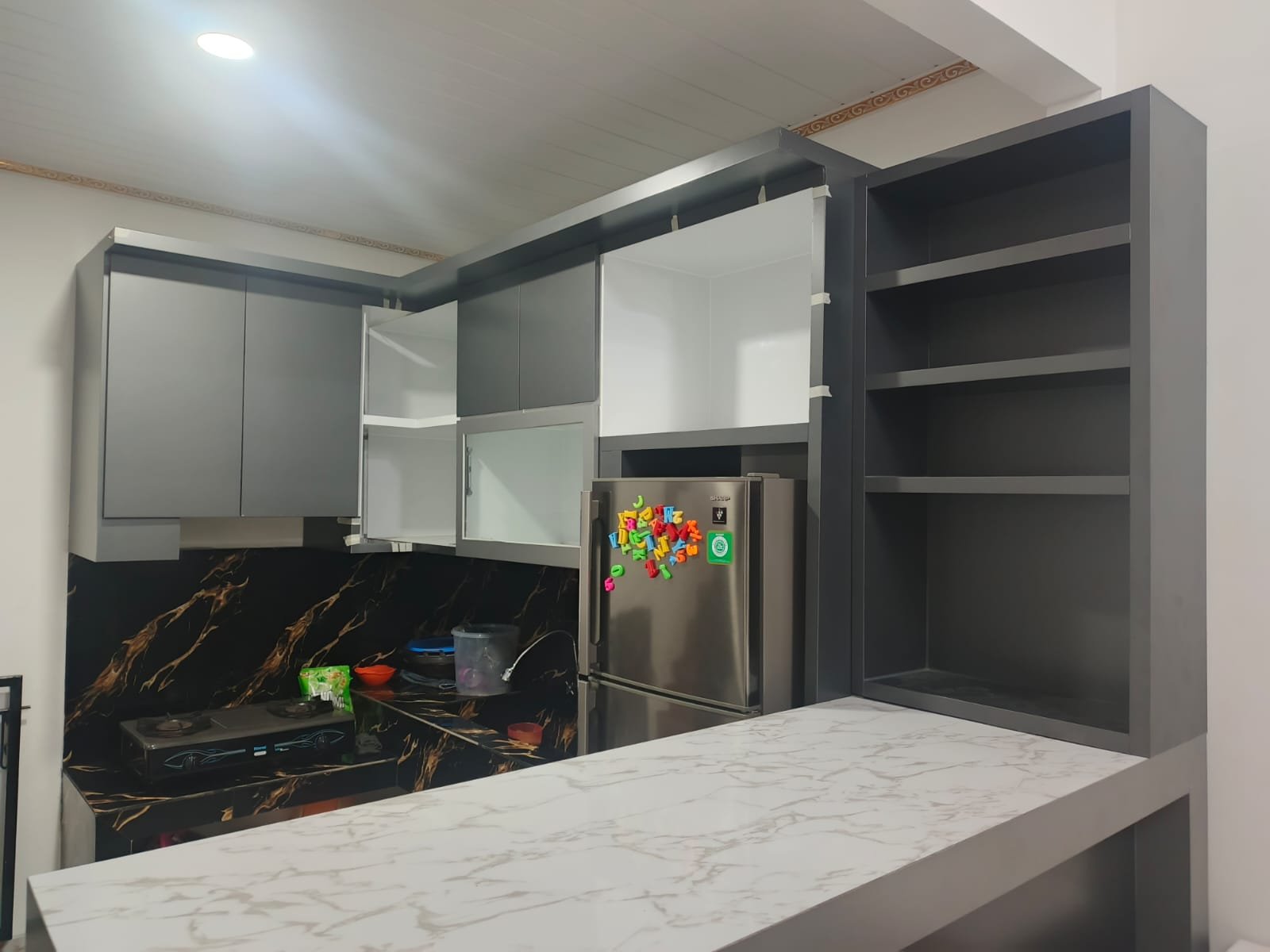 KITCHEN SET