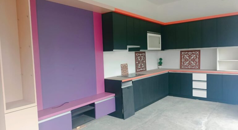 KITCHEN SET